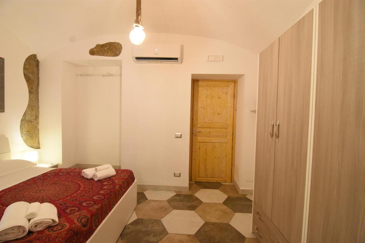 Un Salto A Napoli Apartment Exterior foto