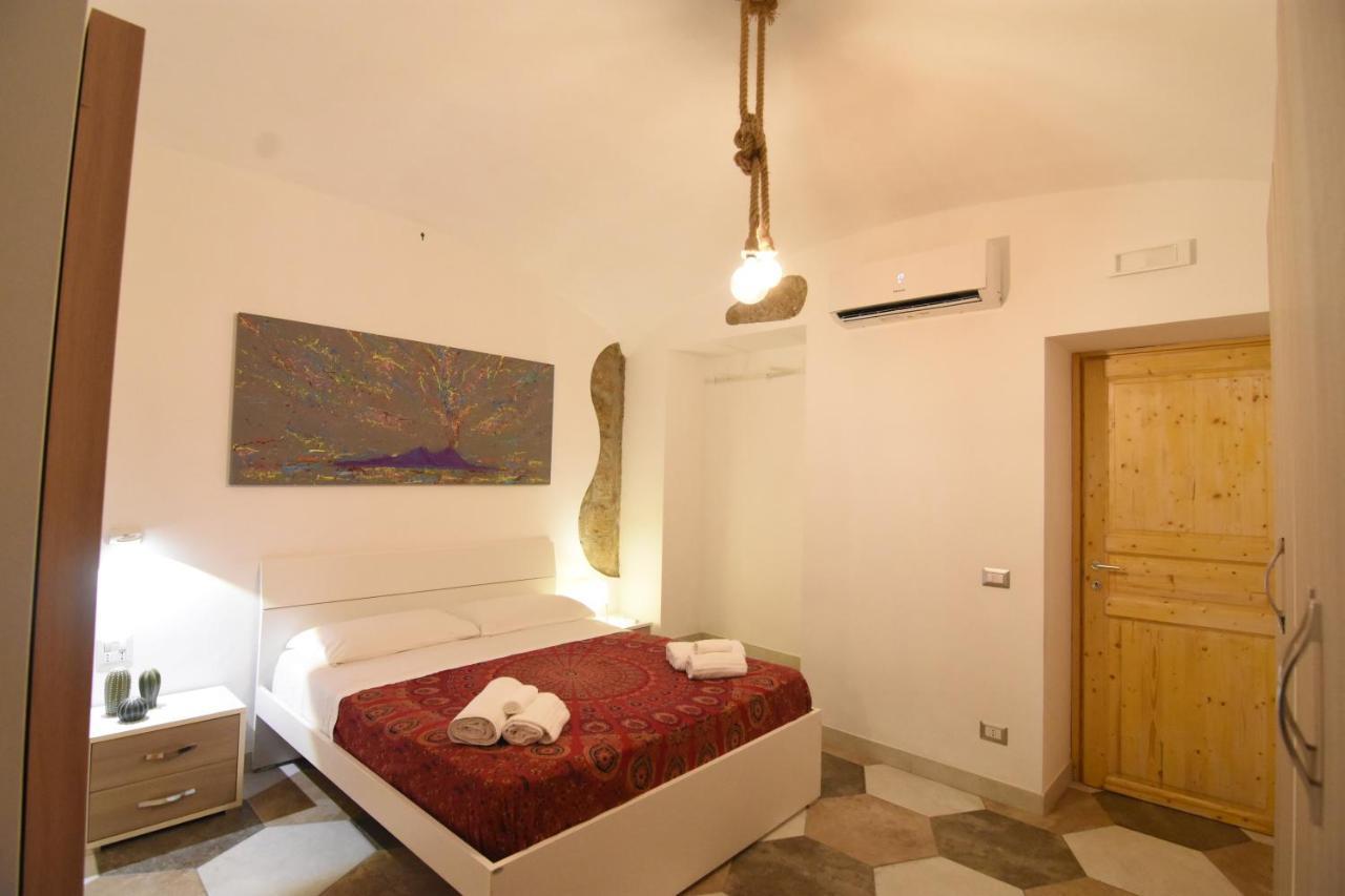 Un Salto A Napoli Apartment Exterior foto
