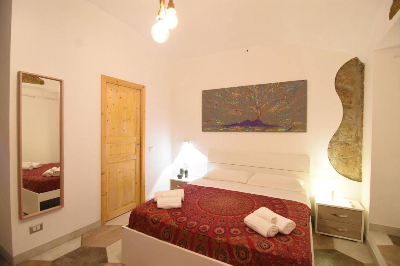 Un Salto A Napoli Apartment Exterior foto