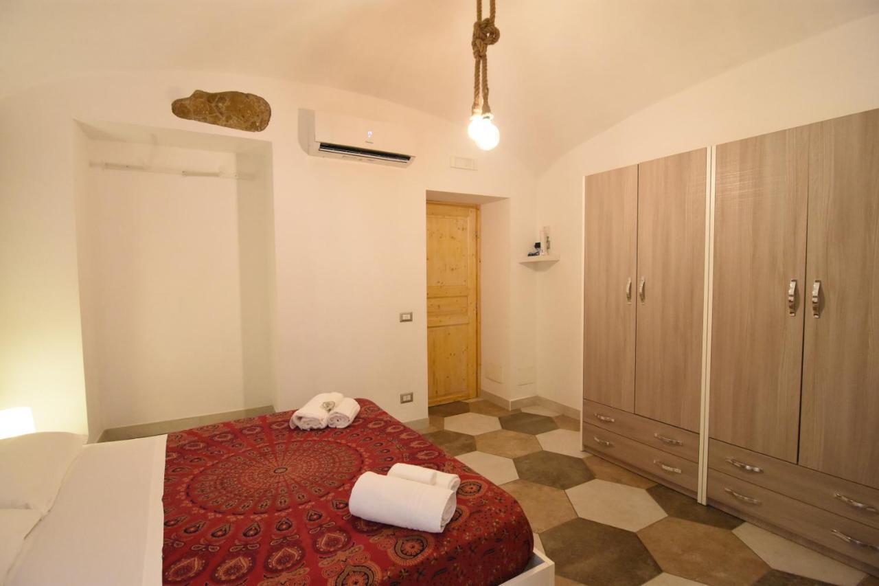 Un Salto A Napoli Apartment Exterior foto